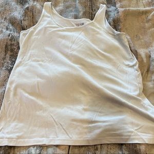 Time & Tru Women’s White Ribbed Tank Top